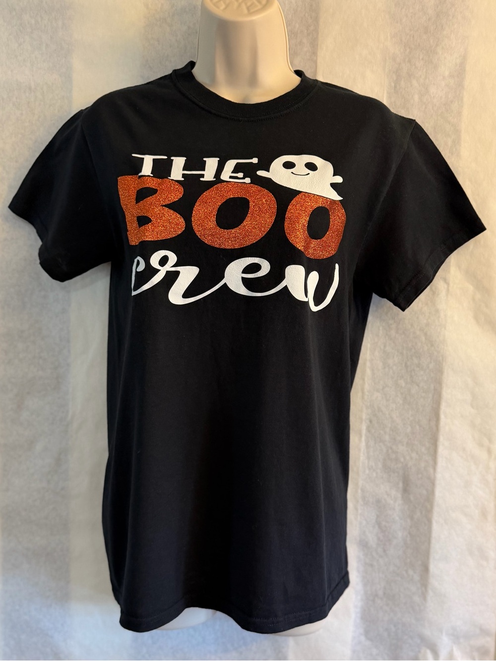 Halloween Gildan Black women’s "The Boo Crew" Tee with Orange Glitter Sz-S. HH2